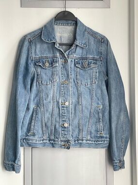 GAP Medium Indigo Jean Jacket